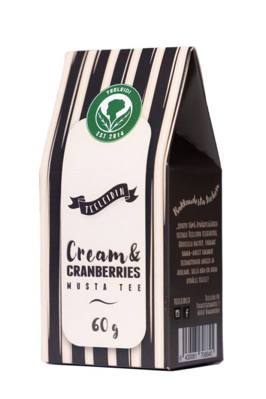 Cream & cranberries, musta tee